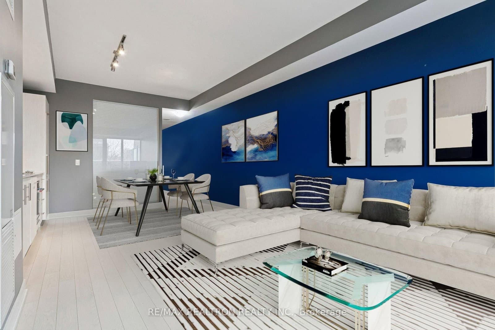 330 W Richmond Street W, Unit 307 thumbnail 15