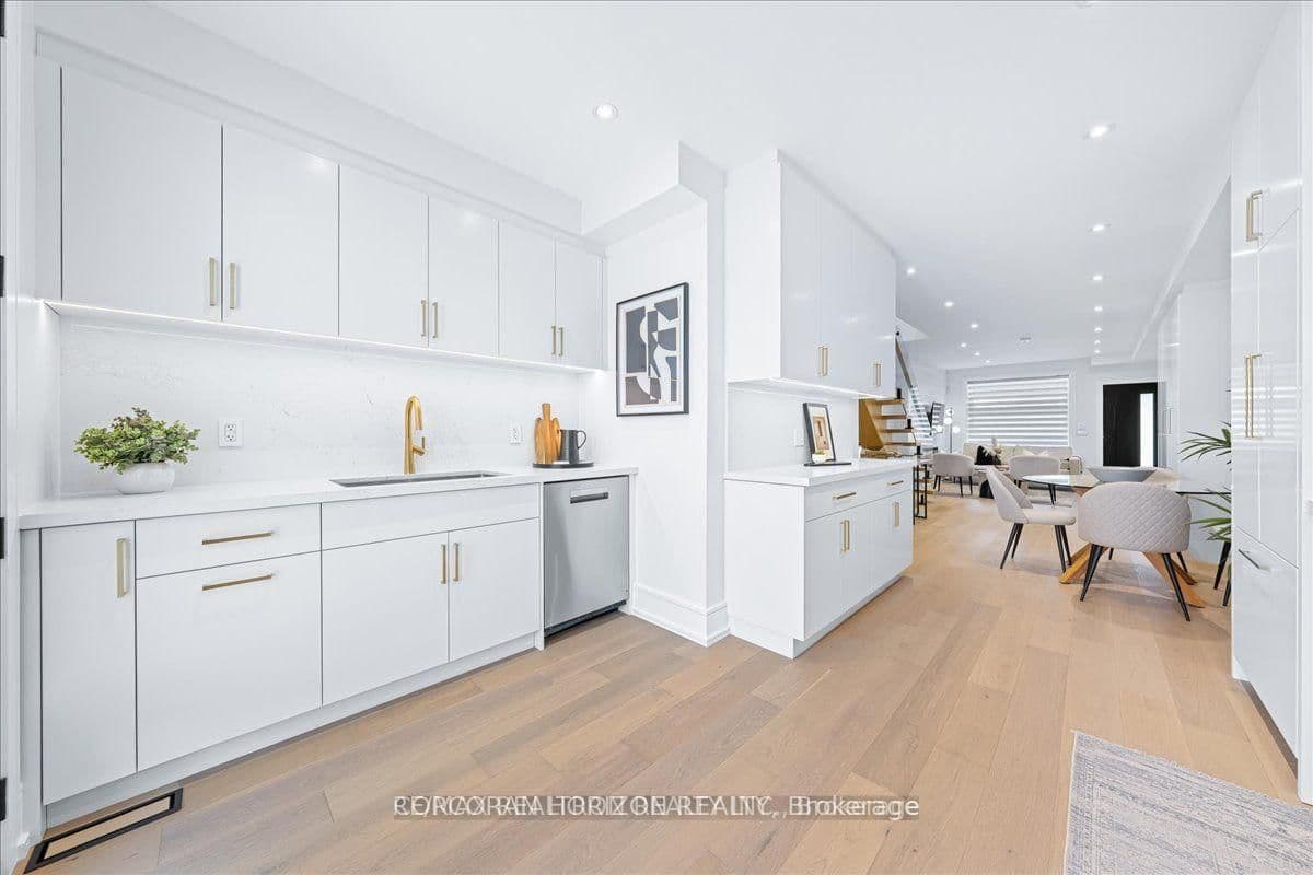 225 Christie Street thumbnail 15