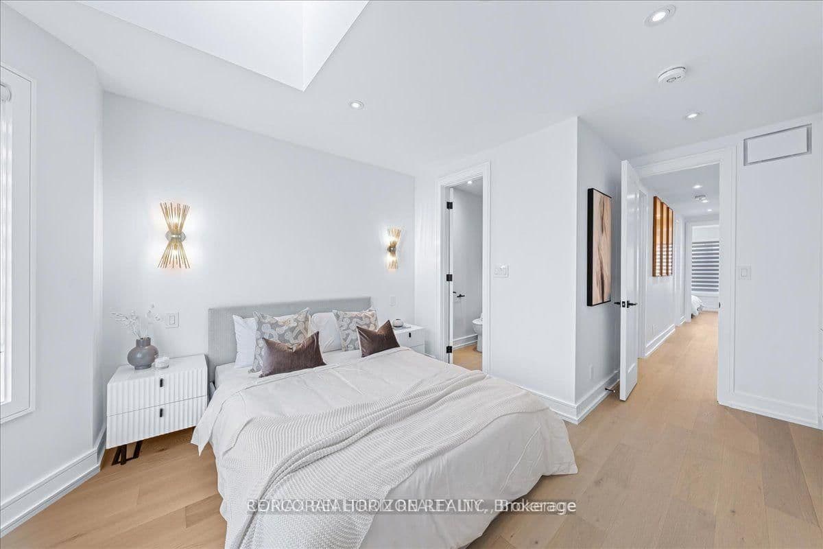 225 Christie Street thumbnail 20