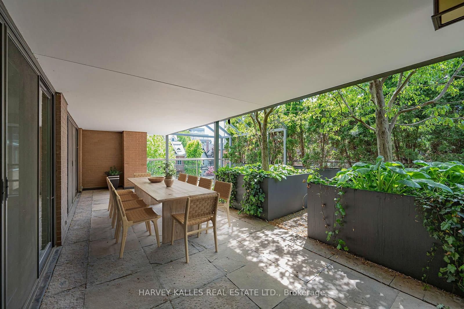 4 Lowther Avenue, Unit 310 thumbnail 10
