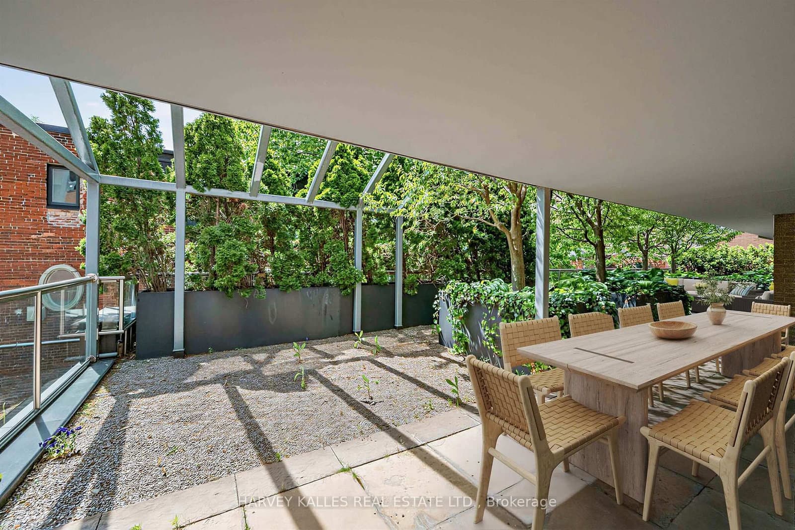 4 Lowther Avenue, Unit 310 thumbnail 11