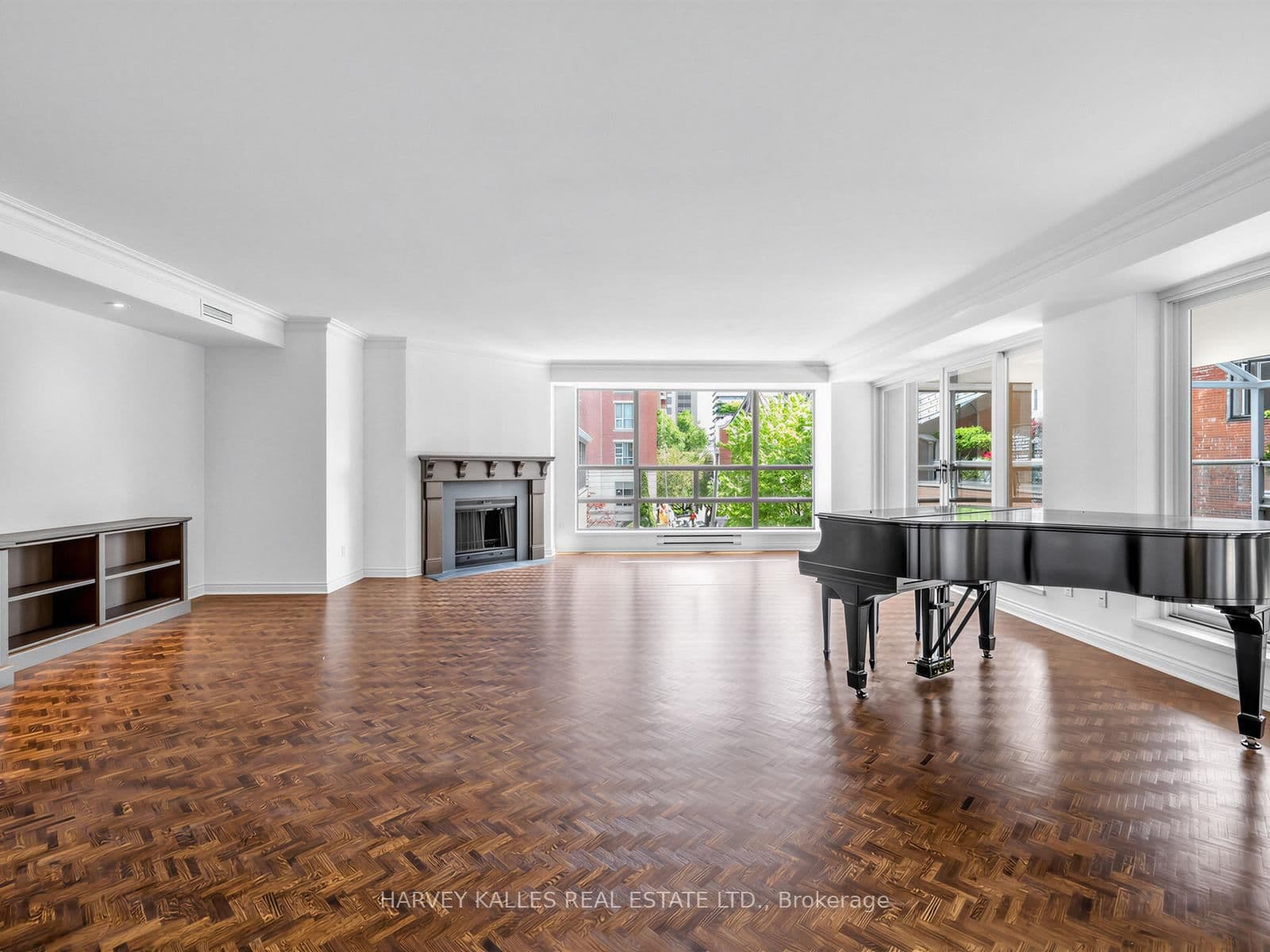 4 Lowther Avenue, Unit 310 thumbnail 13