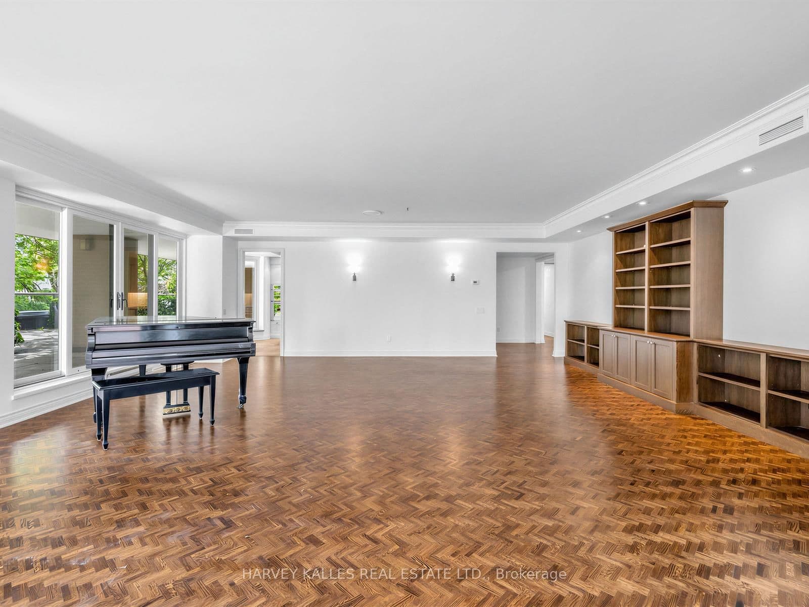 4 Lowther Avenue, Unit 310 thumbnail 15