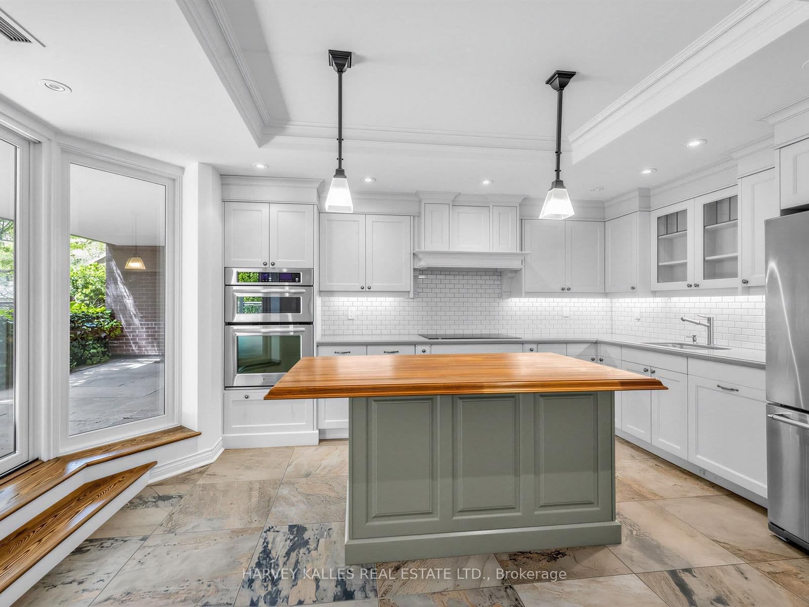 4 Lowther Avenue, Unit 310 thumbnail 16