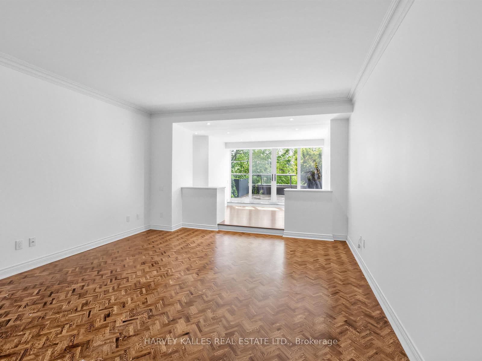 4 Lowther Avenue, Unit 310 thumbnail 20