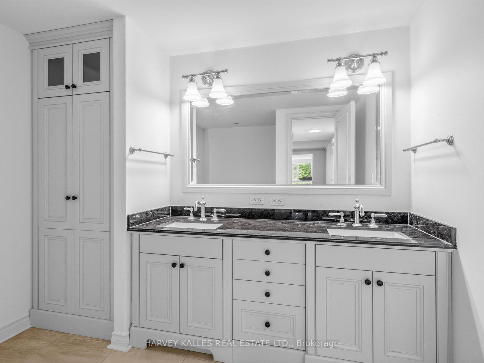 4 Lowther Avenue, Unit 310 thumbnail 23