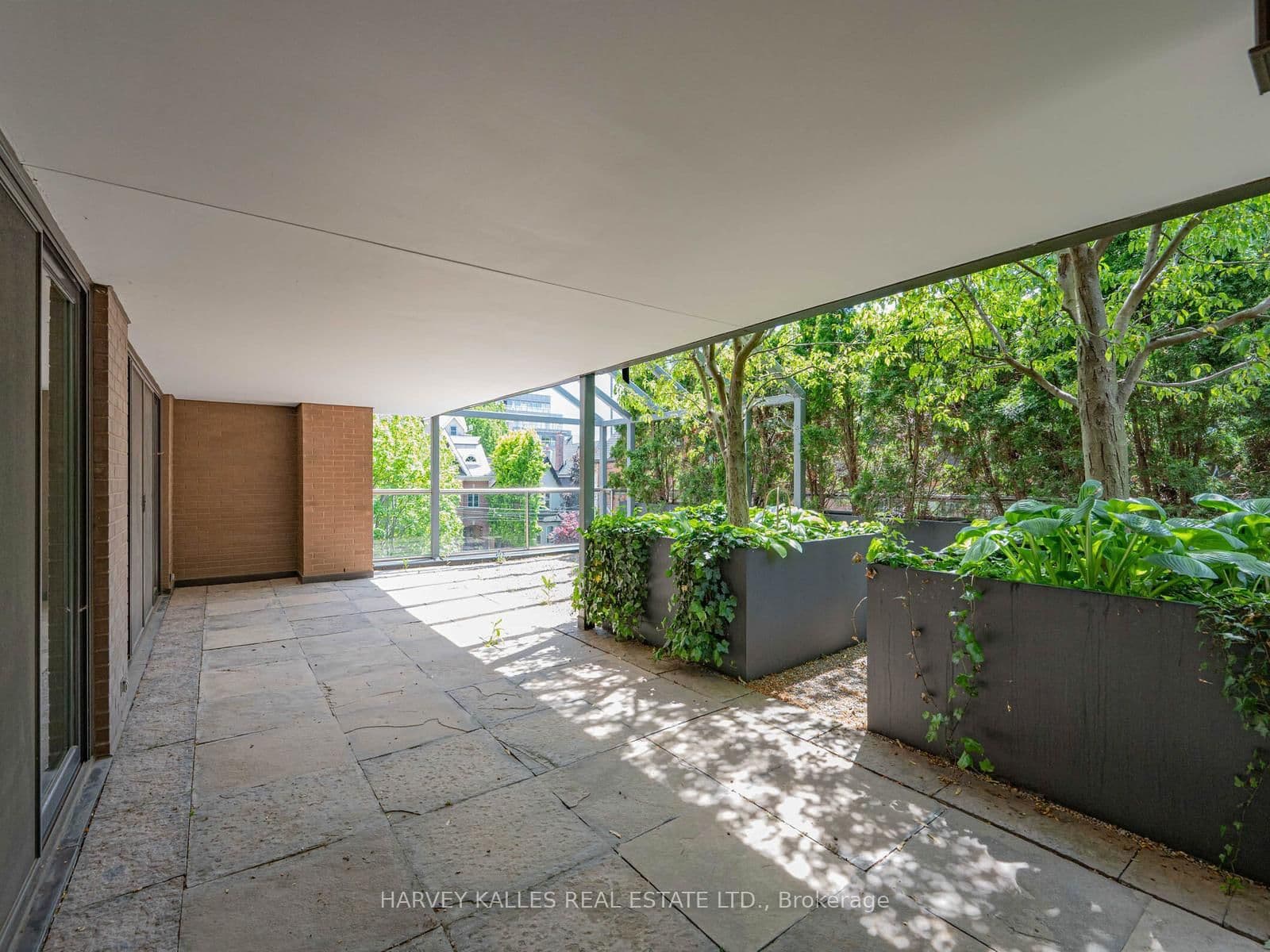 4 Lowther Avenue, Unit 310 thumbnail 31
