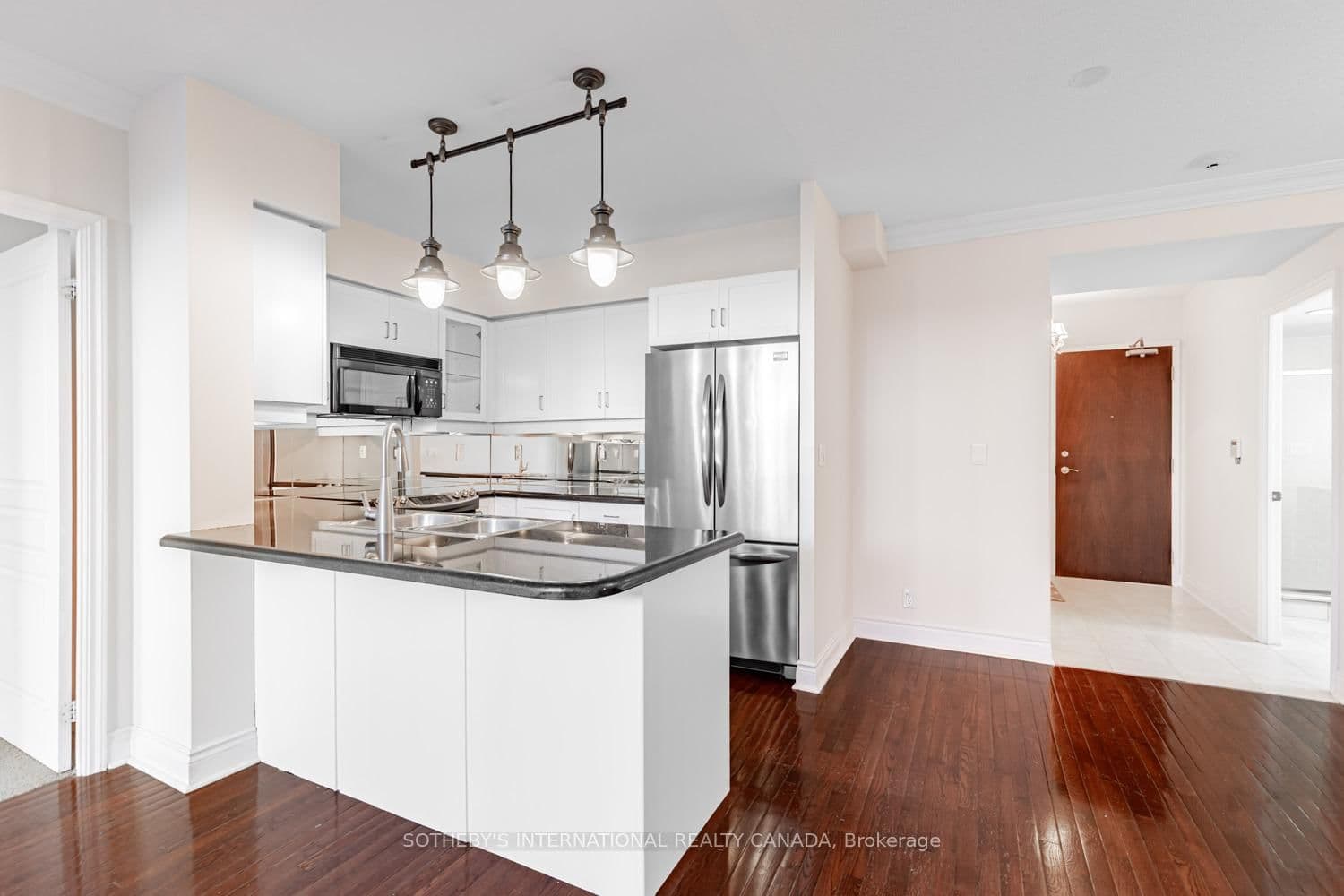 10 Delisle Avenue, Unit 327 thumbnail 11