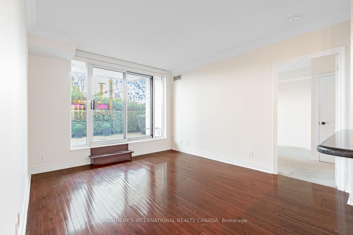 10 Delisle Avenue, Unit 327 thumbnail 3