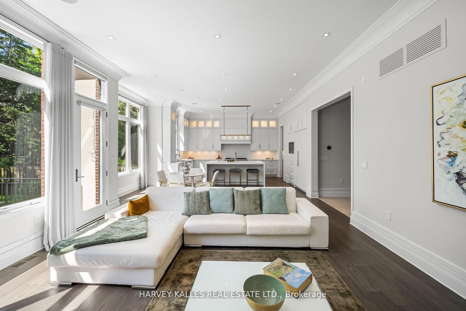 163 Cortleigh Boulevard thumbnail 16