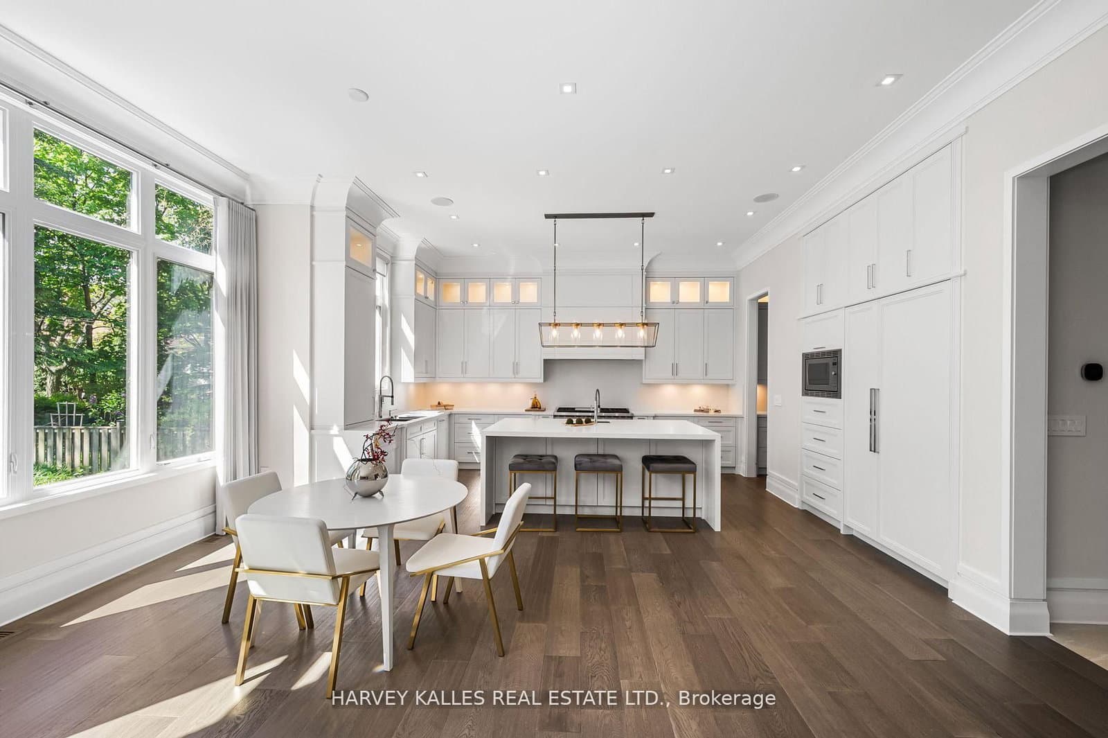 163 Cortleigh Boulevard thumbnail 17