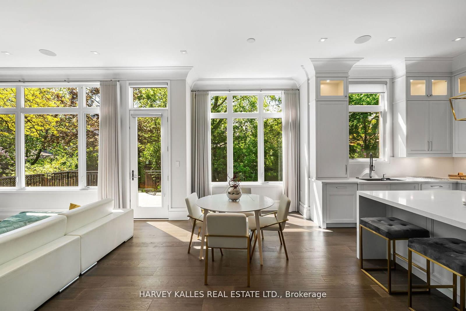 163 Cortleigh Boulevard thumbnail 18
