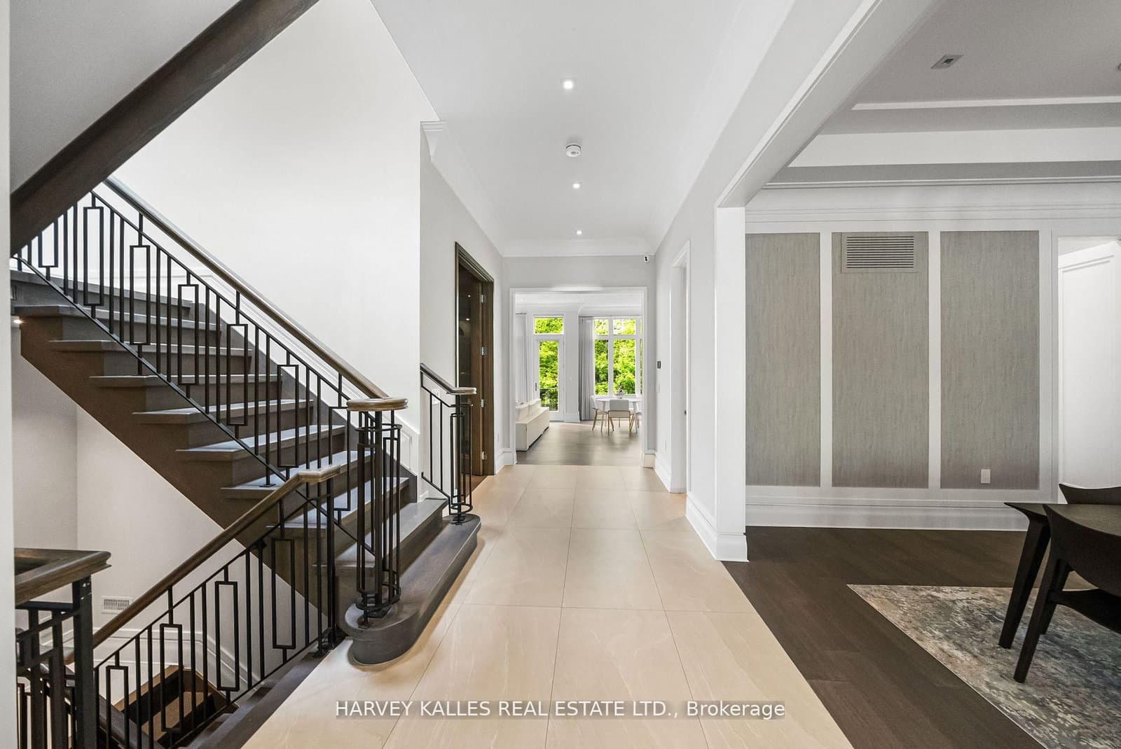 163 Cortleigh Boulevard thumbnail 26