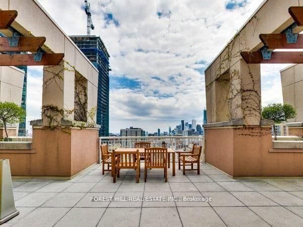 100 Hayden Street, Unit 801 thumbnail 18