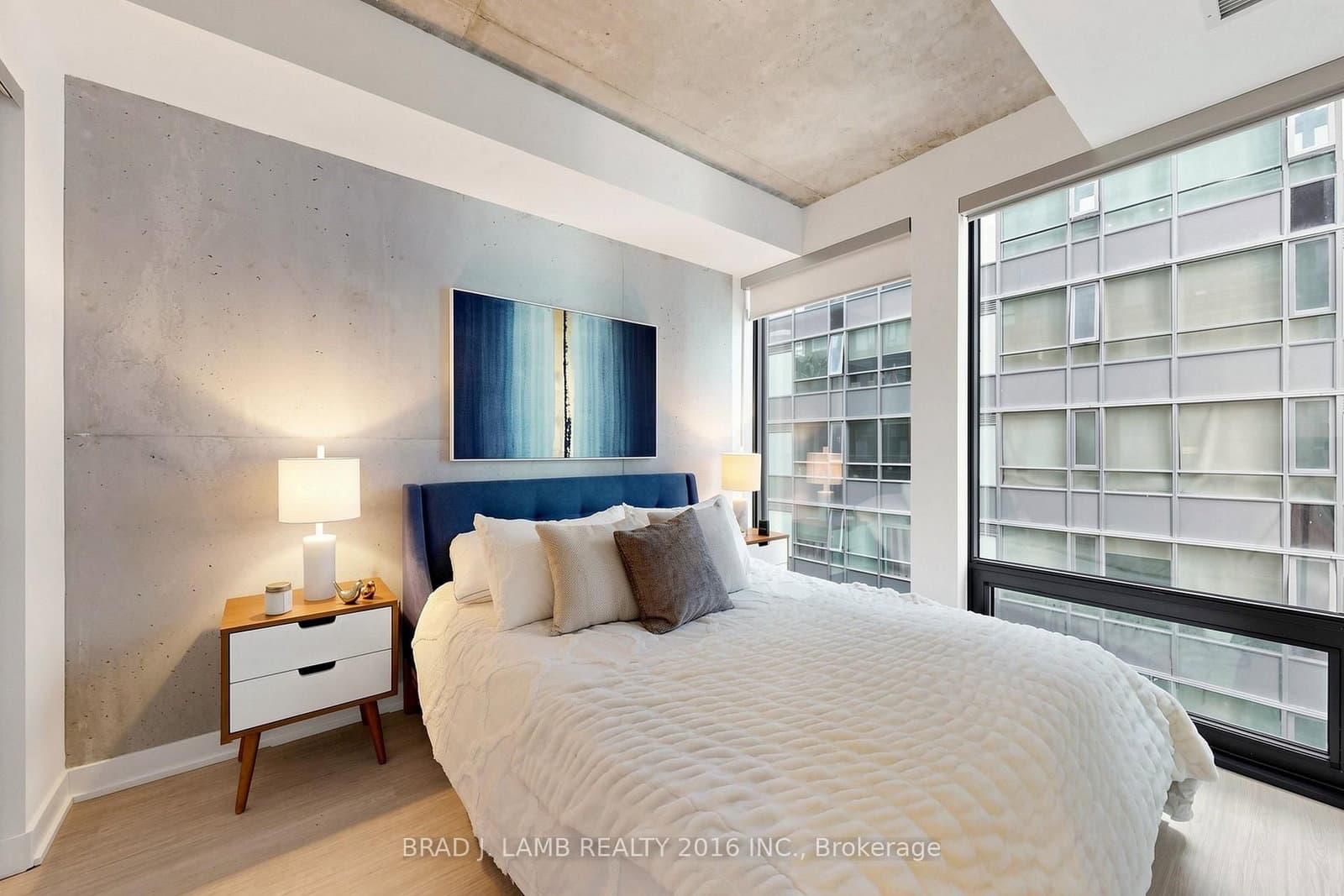 284 King Street E, Unit 701 thumbnail 16