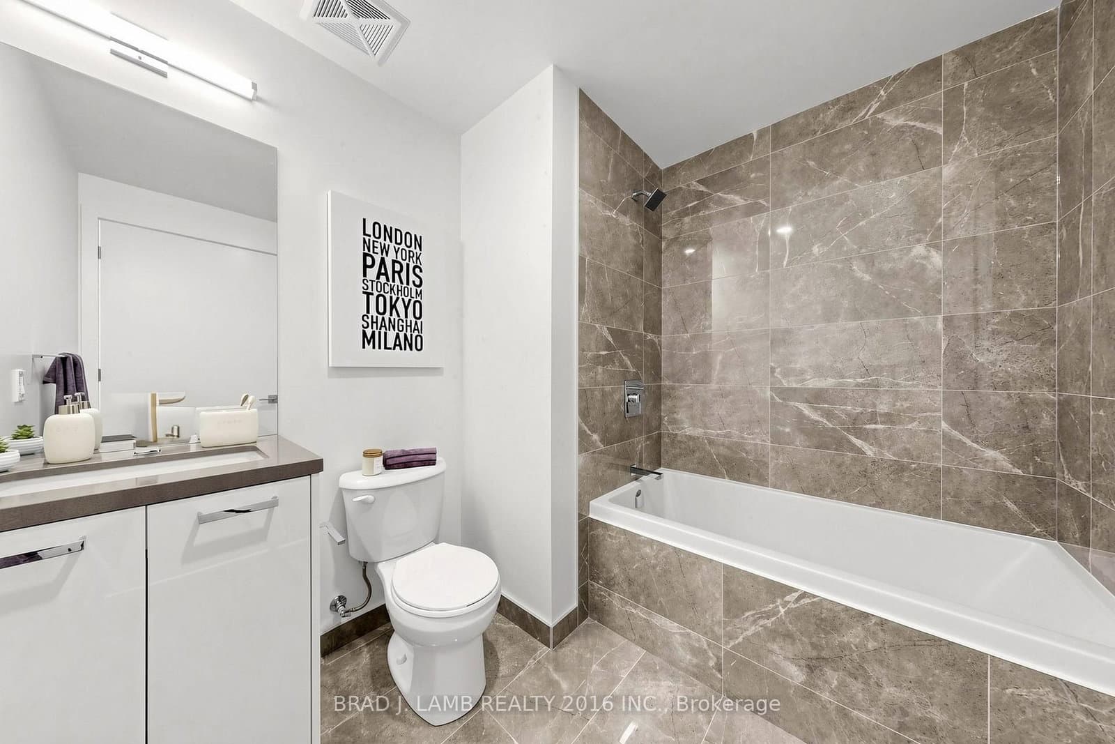 284 King Street E, Unit 1505 thumbnail 17