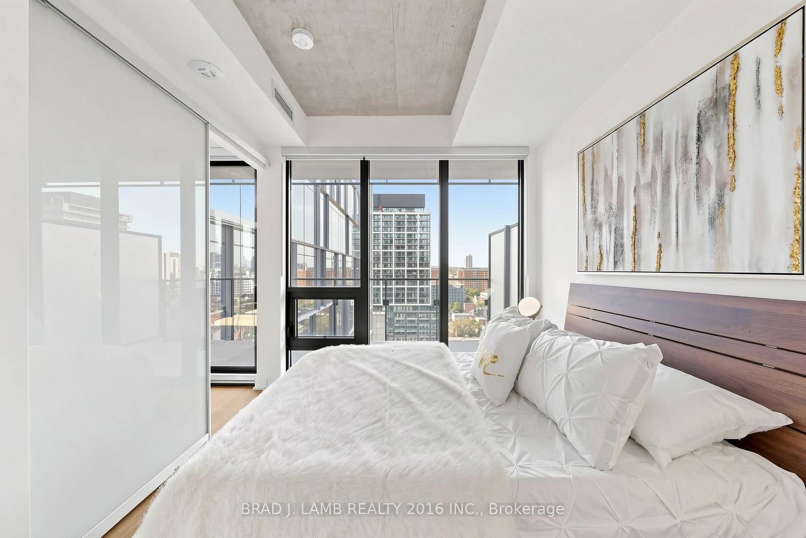 284 King Street E, Unit 1505 thumbnail 19