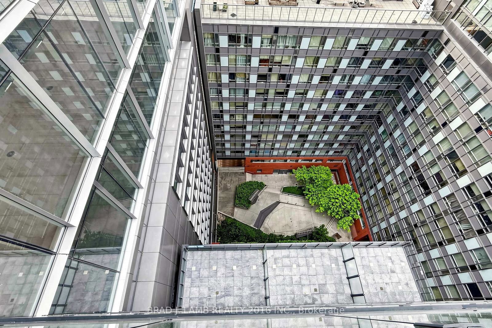 284 King Street E, Unit 1505 thumbnail 30