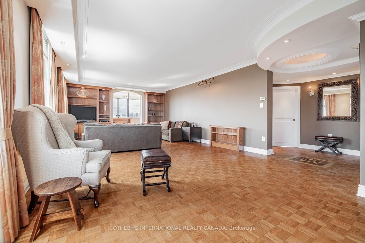 423 Avenue Road, Unit 13 thumbnail 10