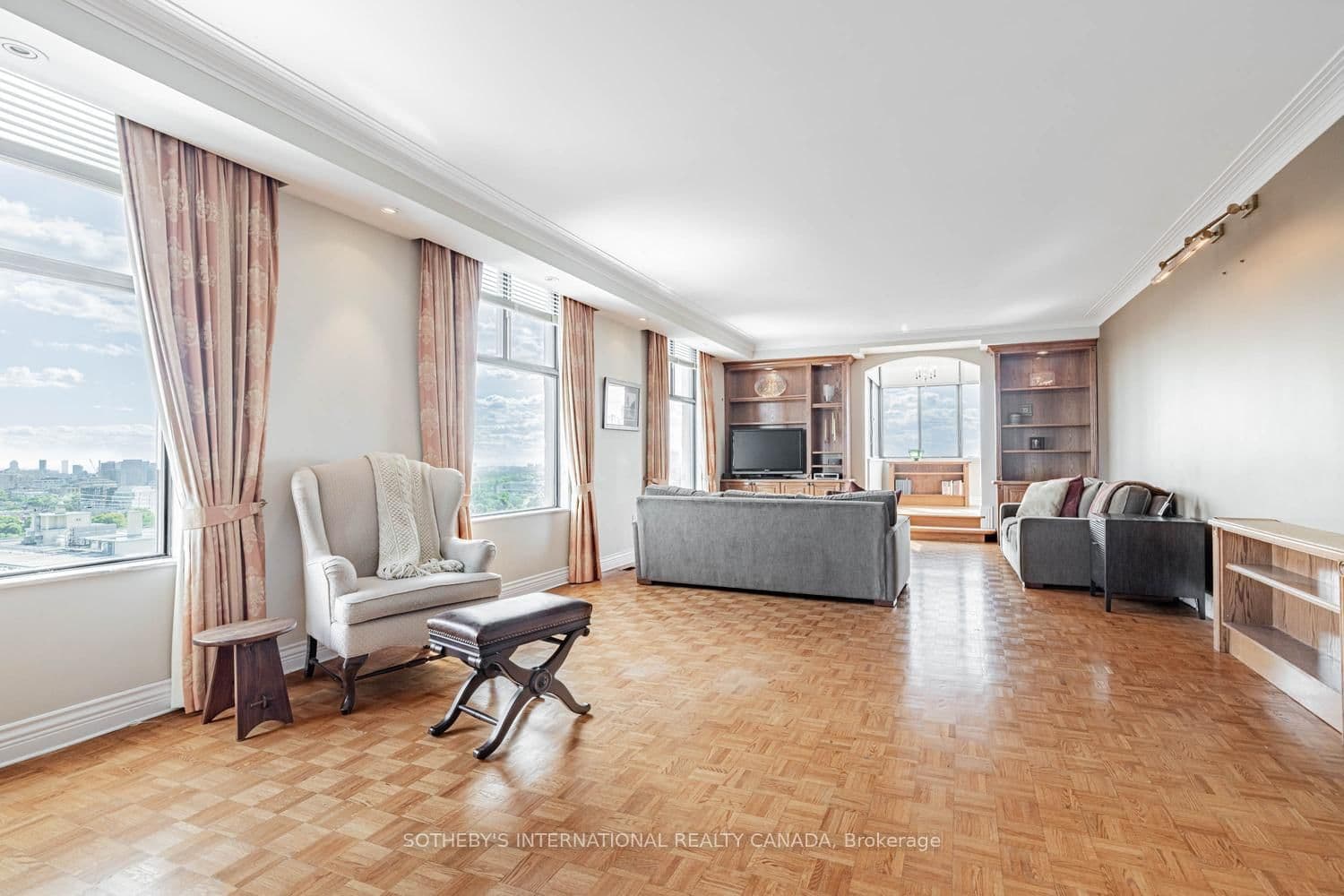 423 Avenue Road, Unit 13 thumbnail 8