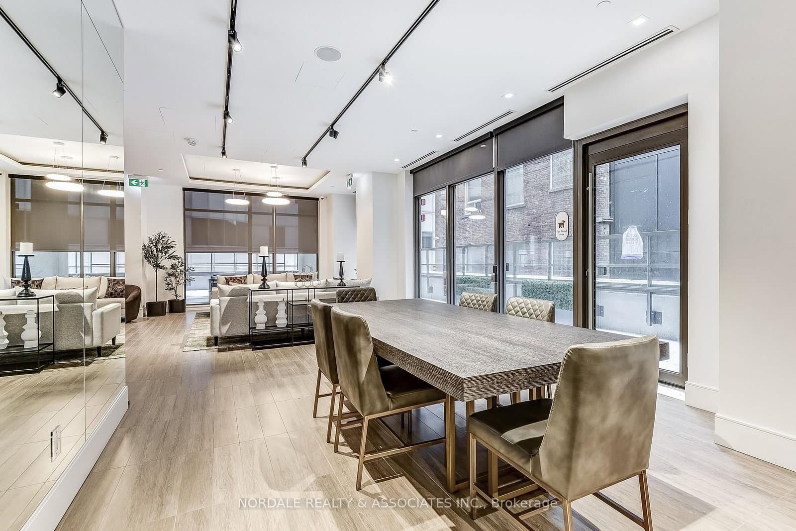 28 Widmer Street, Unit 3127 thumbnail 13