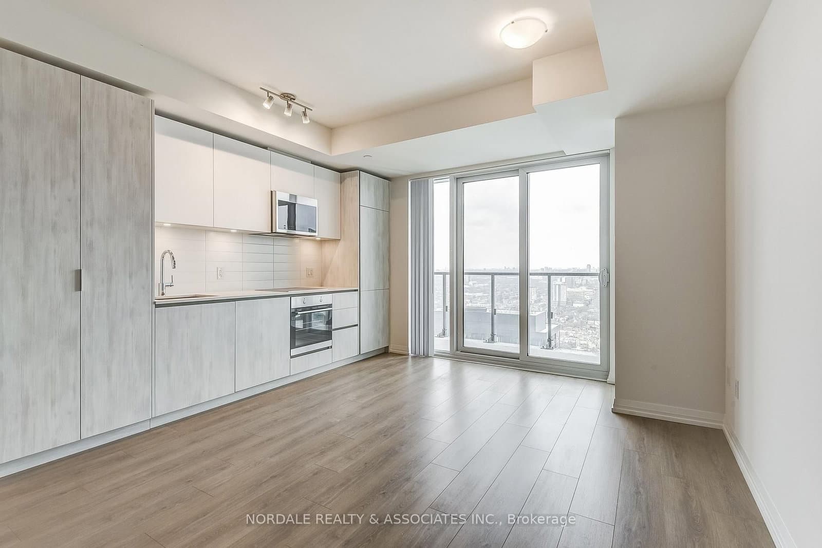 28 Widmer Street, Unit 3127 thumbnail 3