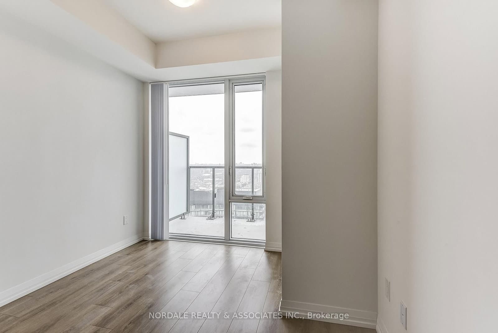 28 Widmer Street, Unit 3127 thumbnail 5