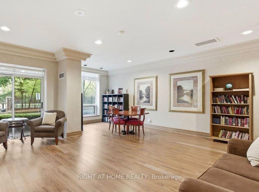 233 Beecroft Road, Unit 111 thumbnail 10