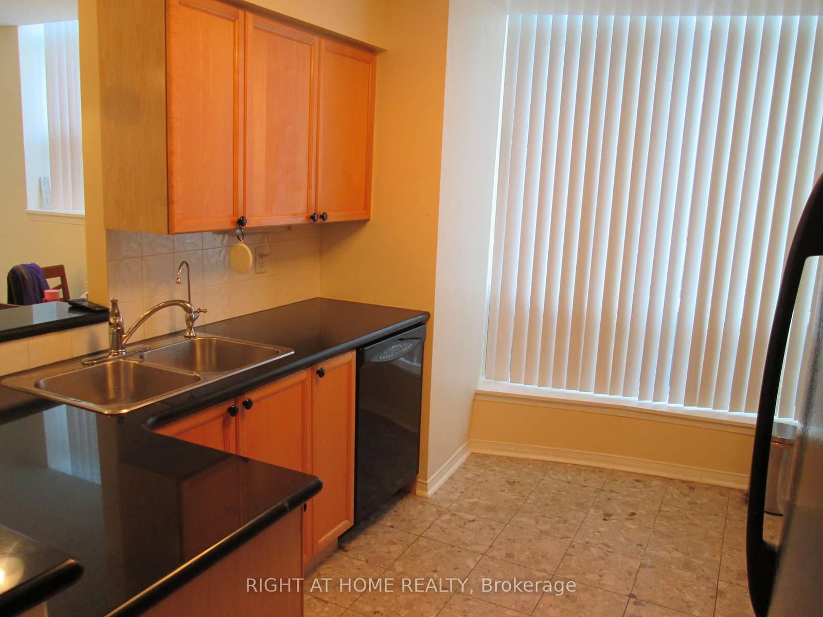 233 Beecroft Road, Unit 111 thumbnail 21