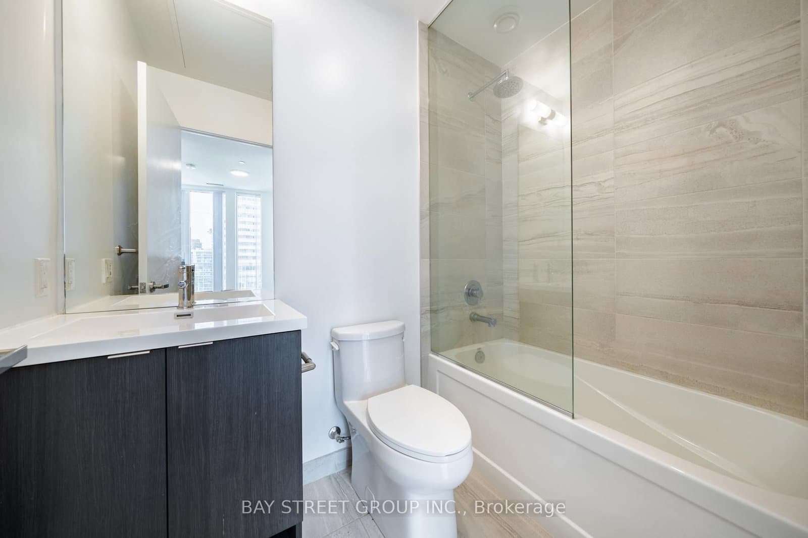 138 Downes Street, Unit 806 thumbnail 15