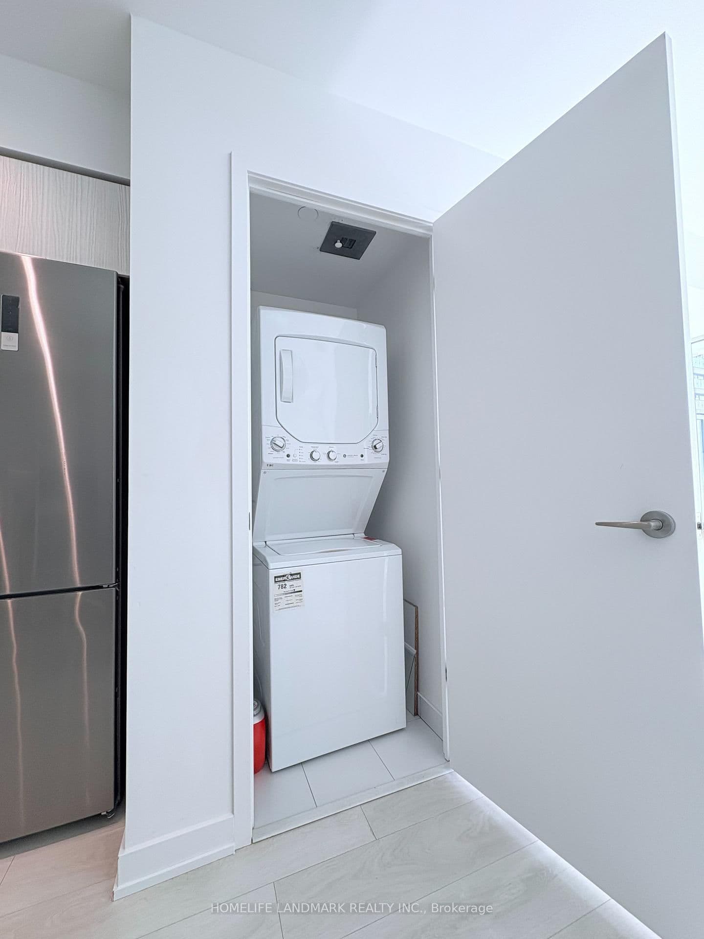 501 Yonge Street, Unit 2001 thumbnail 15
