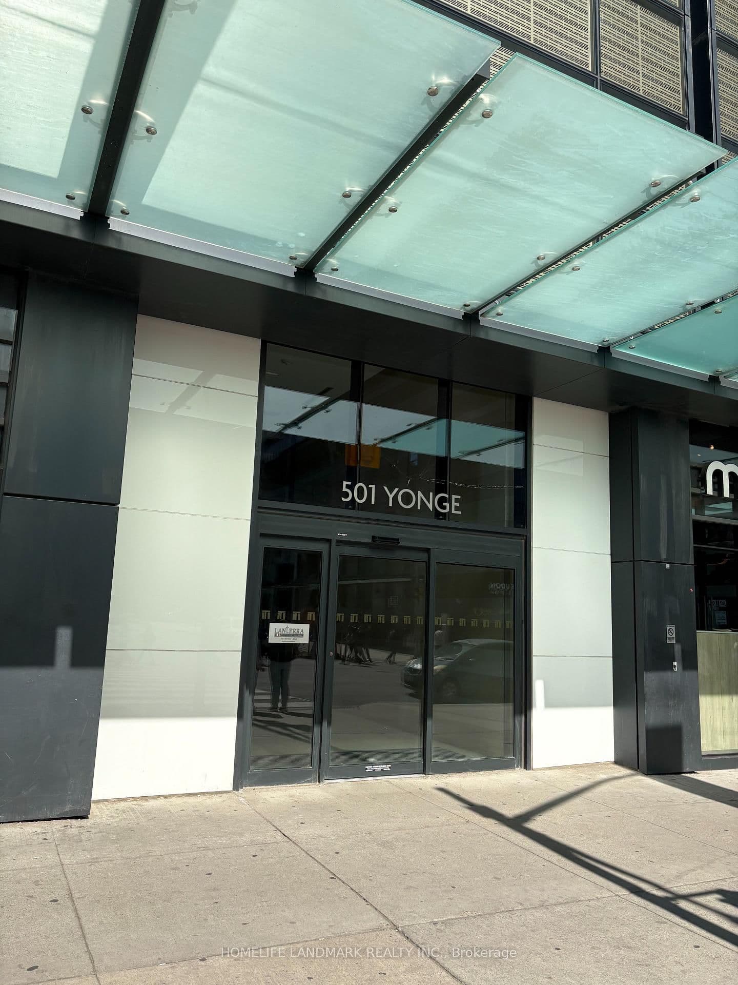 501 Yonge Street, Unit 2001 thumbnail 2