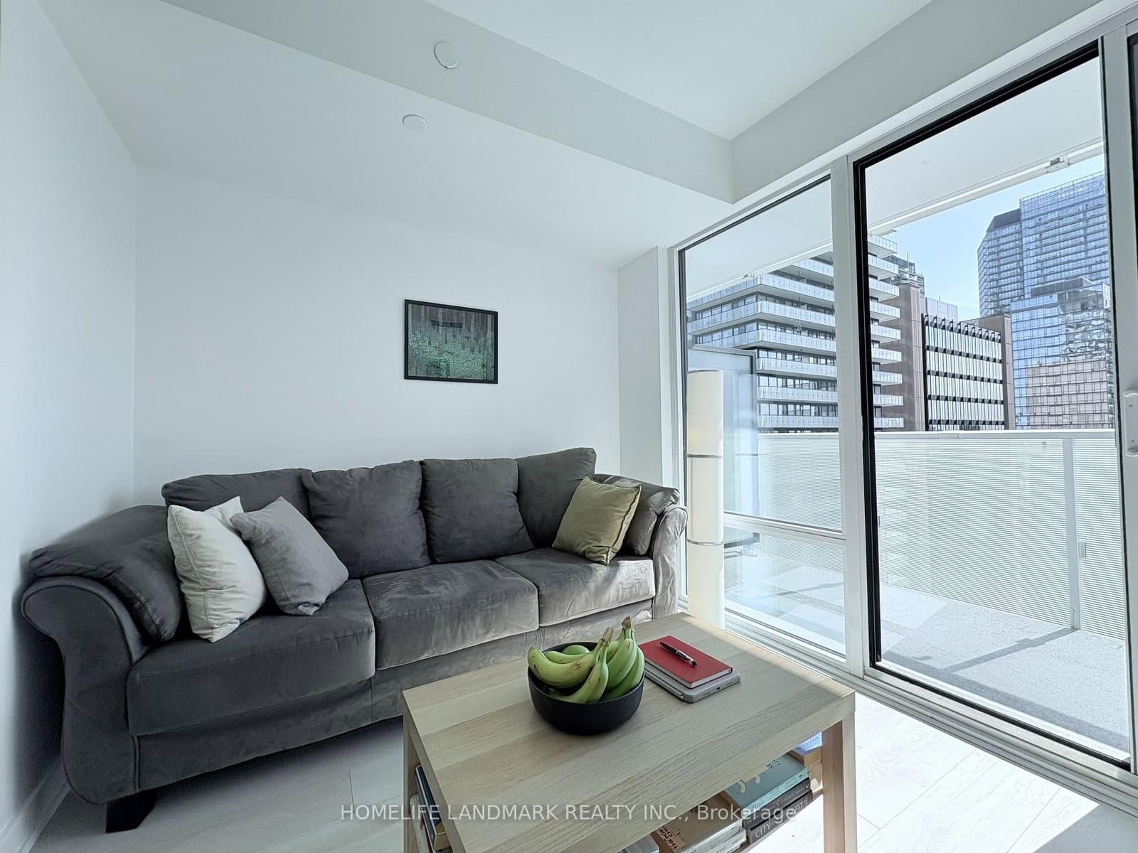 501 Yonge Street, Unit 2001 thumbnail 7