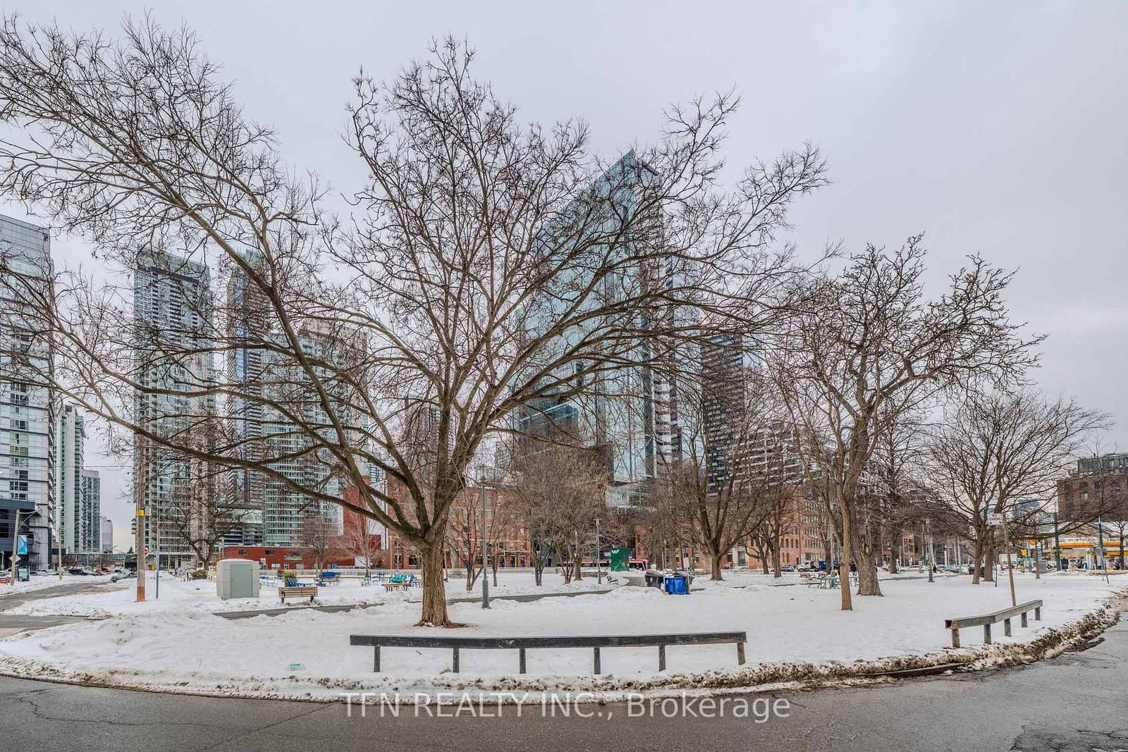 350 Wellington Street W, Unit M22 thumbnail 16