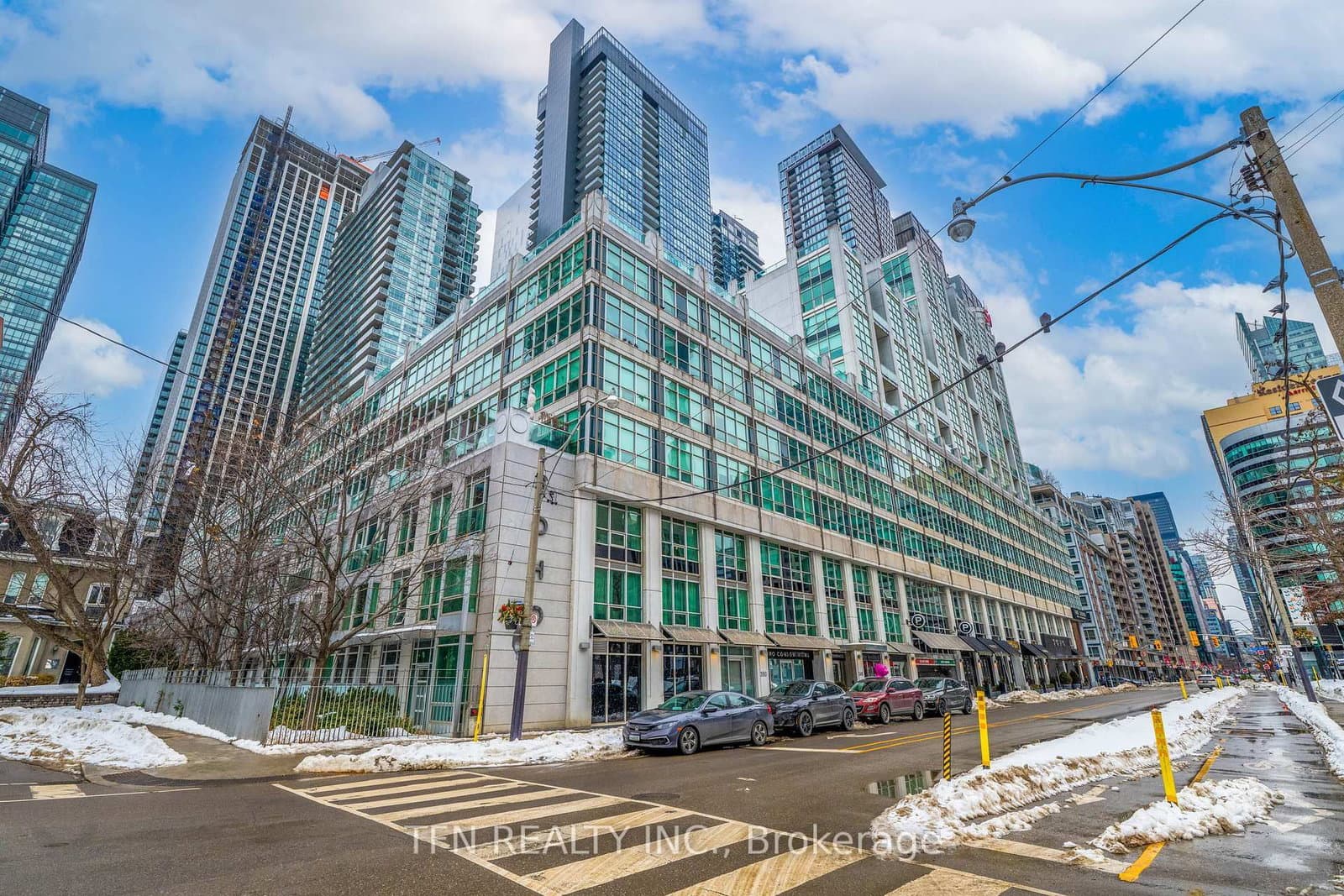 350 Wellington Street W, Unit M22 thumbnail 2