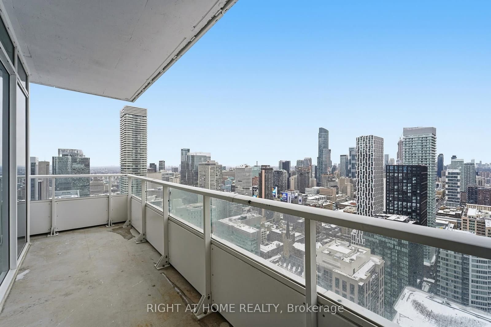 88 Queen Street E, Unit 4711 thumbnail 18