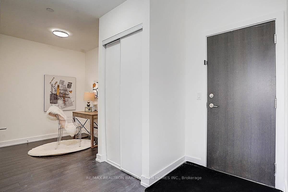6 Parkwood Avenue, Unit TH107 thumbnail 11