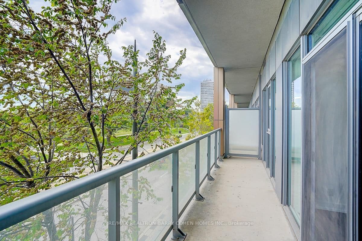 6 Parkwood Avenue, Unit TH107 thumbnail 18