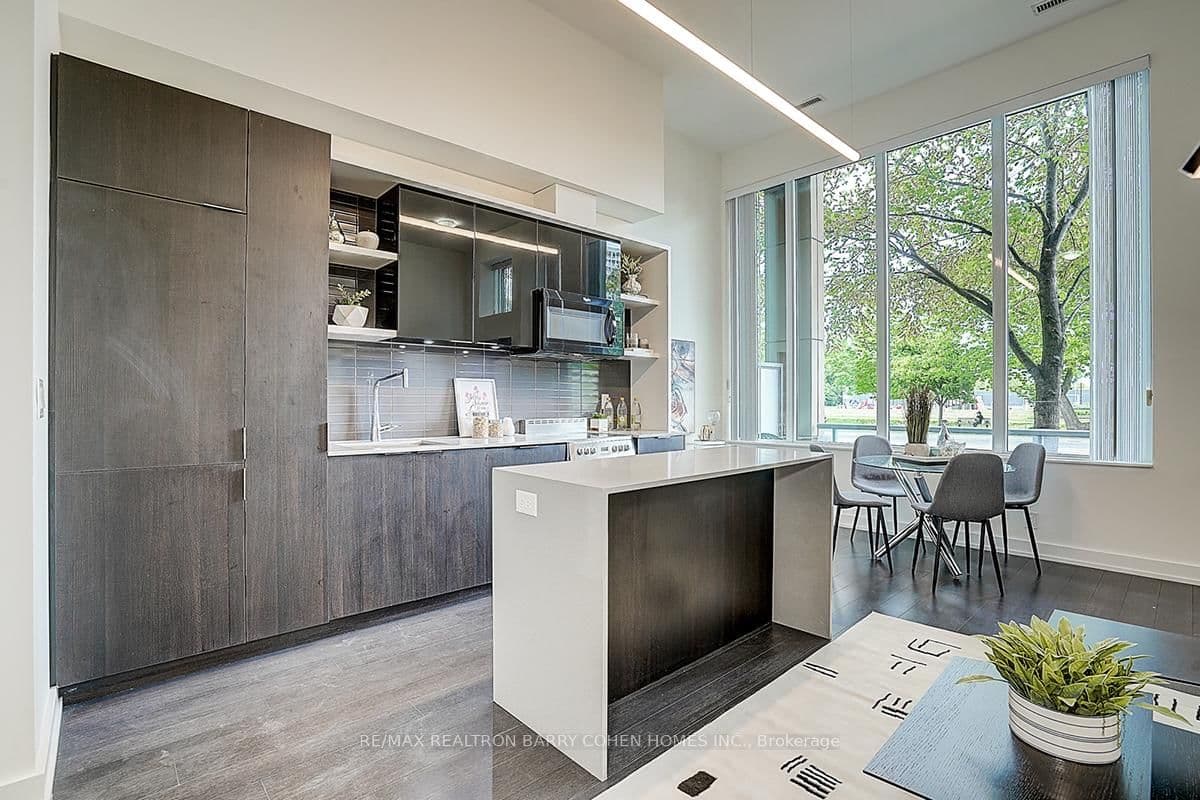 6 Parkwood Avenue, Unit TH107 thumbnail 7