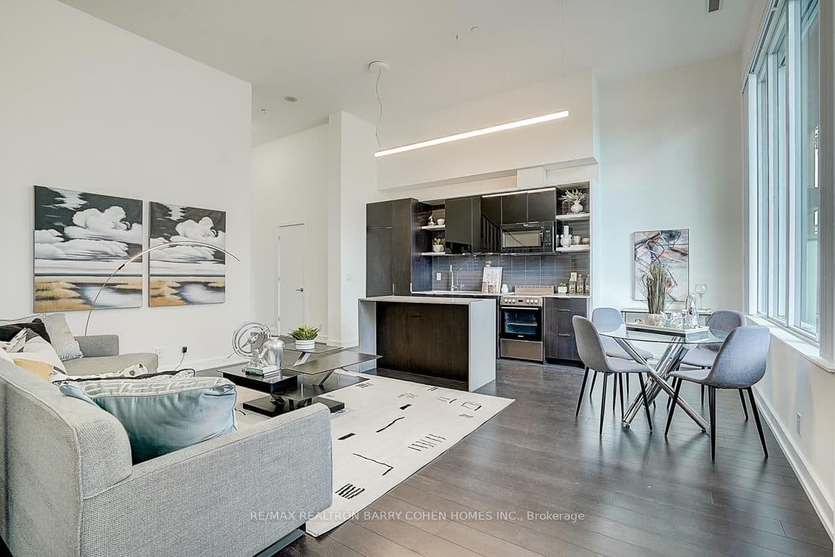 6 Parkwood Avenue, Unit TH107 thumbnail 9