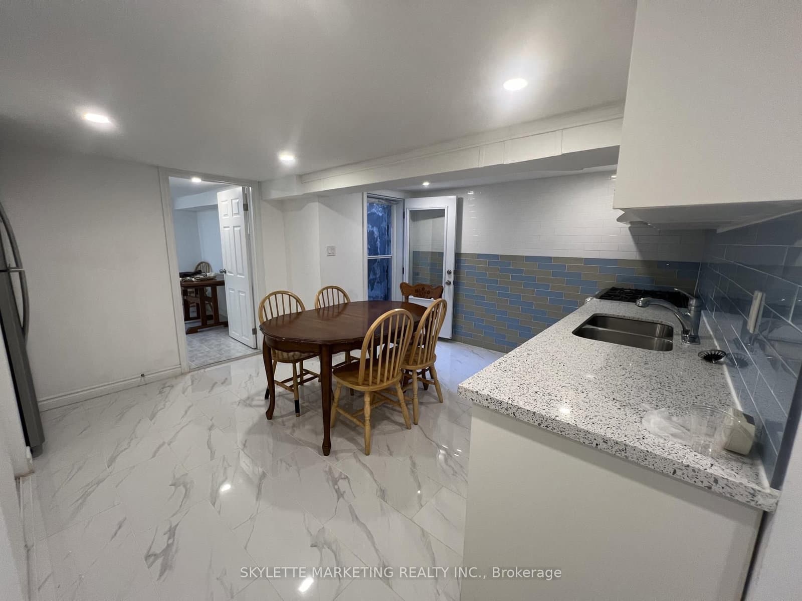548 Dufferin Street, Unit Bsmt thumbnail 2
