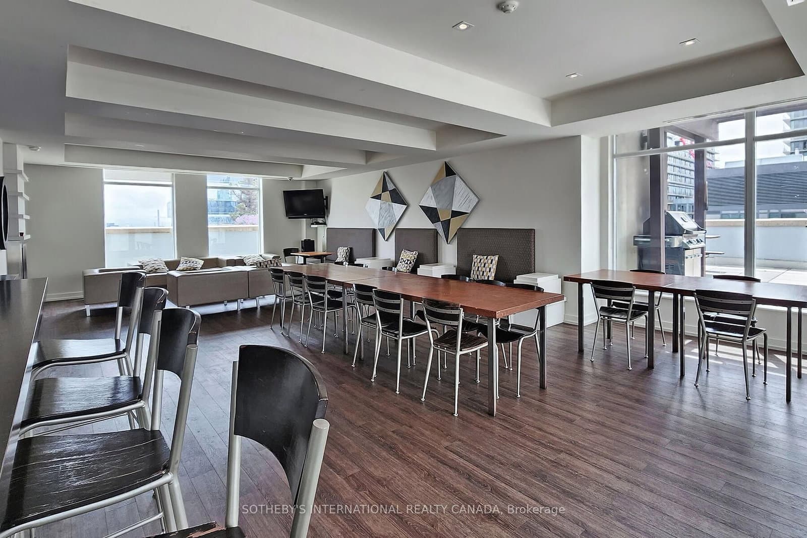 230 King Street E, Unit 410 thumbnail 23