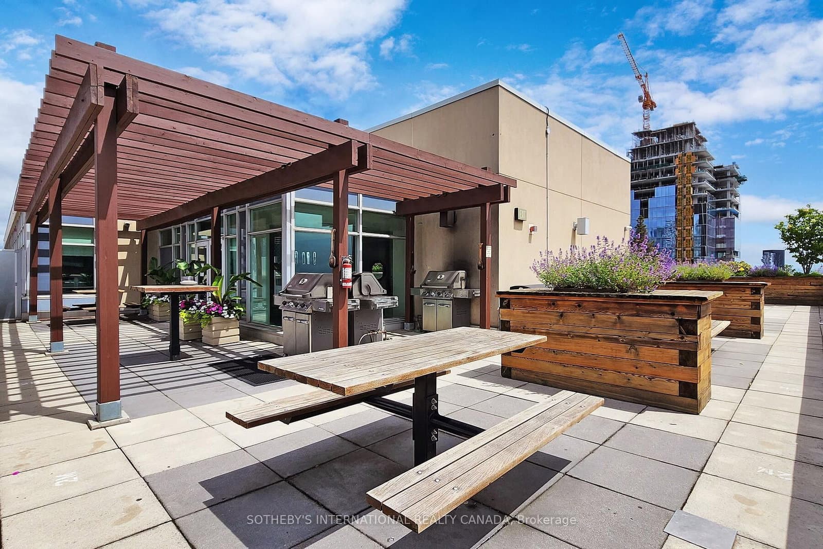 230 King Street E, Unit 410 thumbnail 32