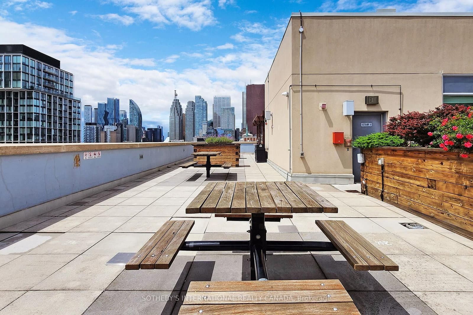 230 King Street E, Unit 410 thumbnail 34