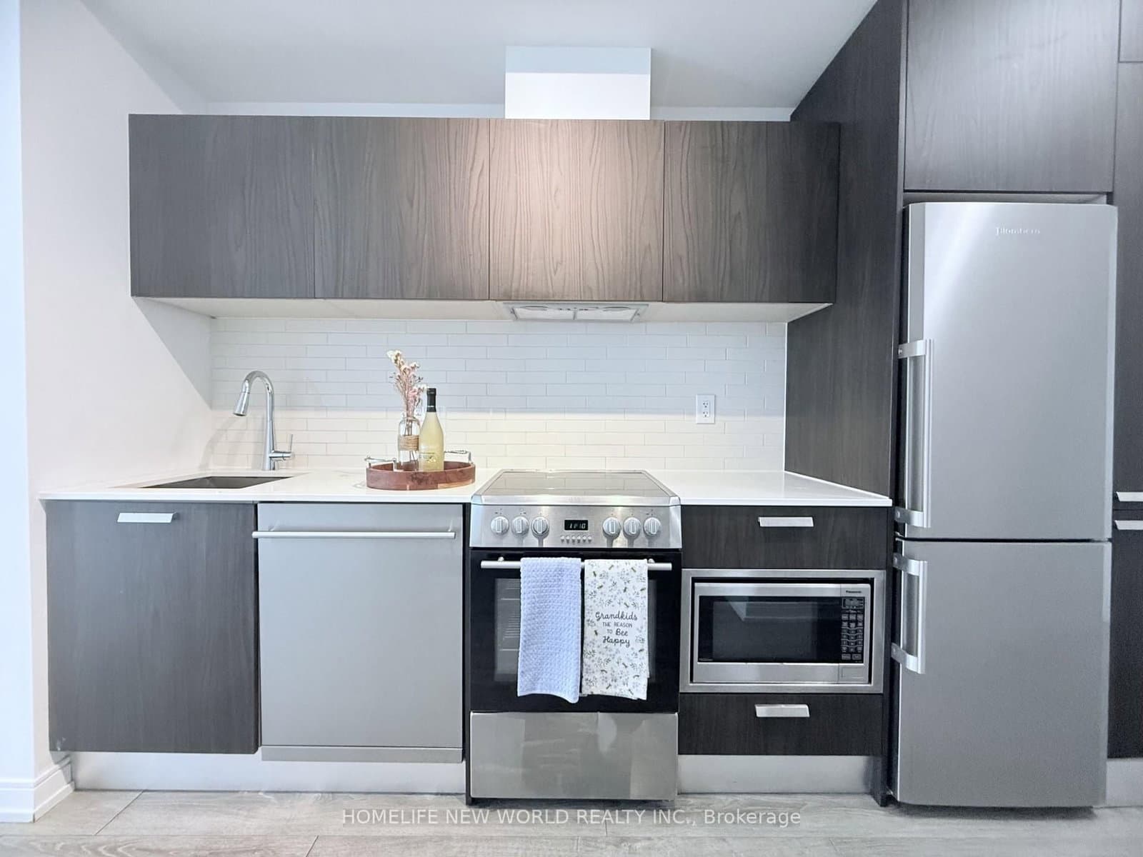 50 Charles Street E, Unit 4506 thumbnail 11
