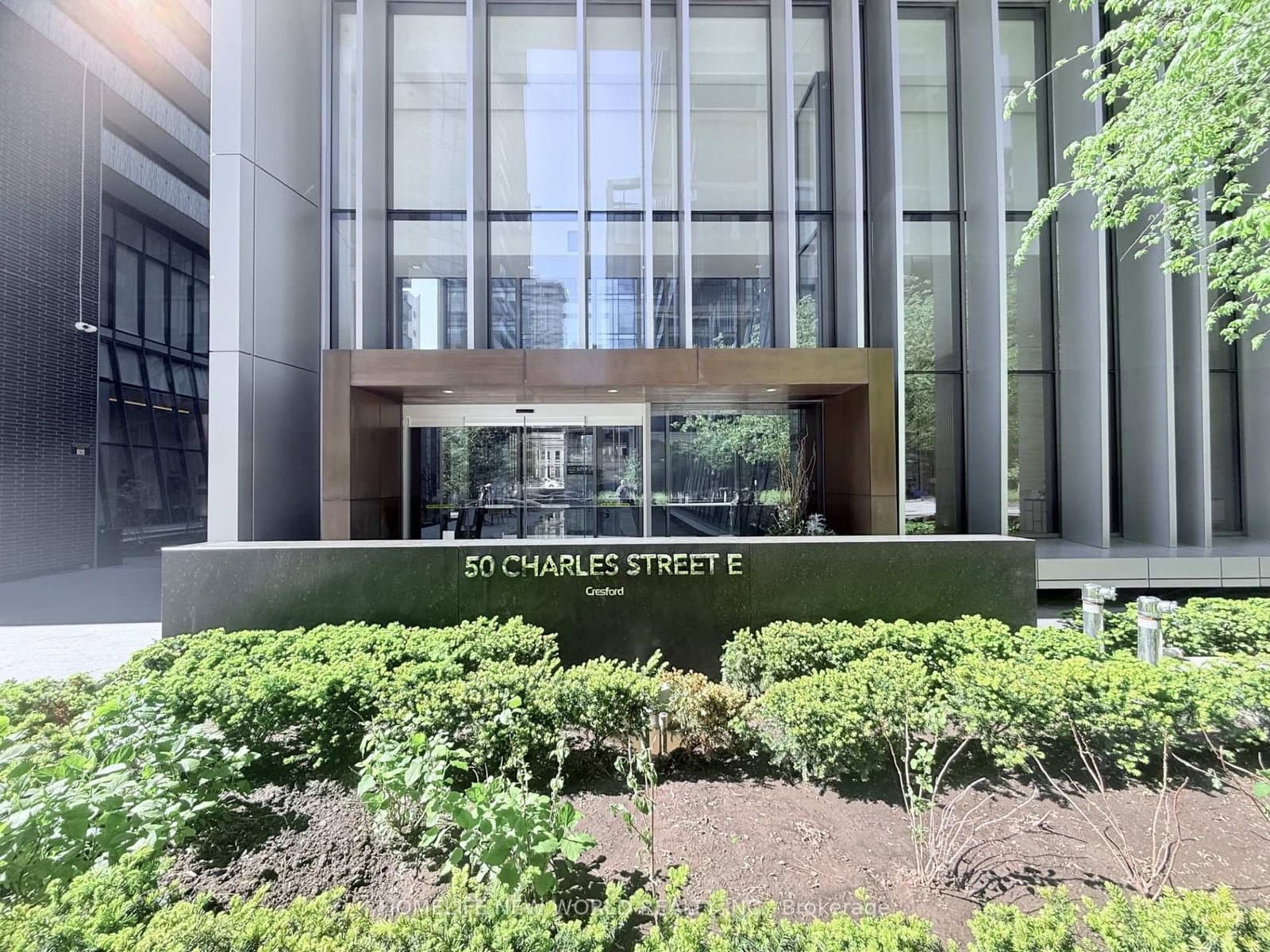 50 Charles Street E, Unit 4506 thumbnail 2
