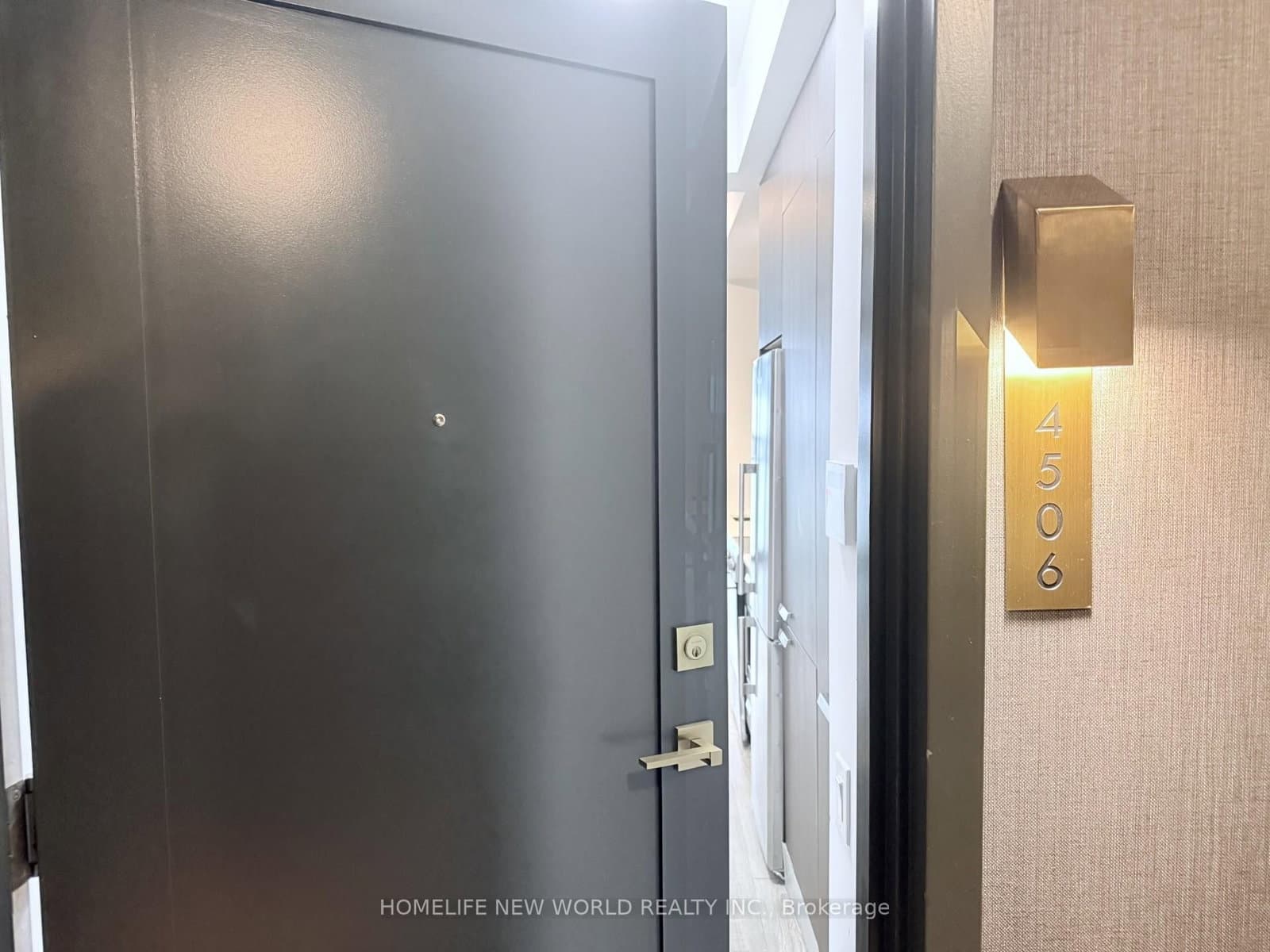 50 Charles Street E, Unit 4506 thumbnail 3