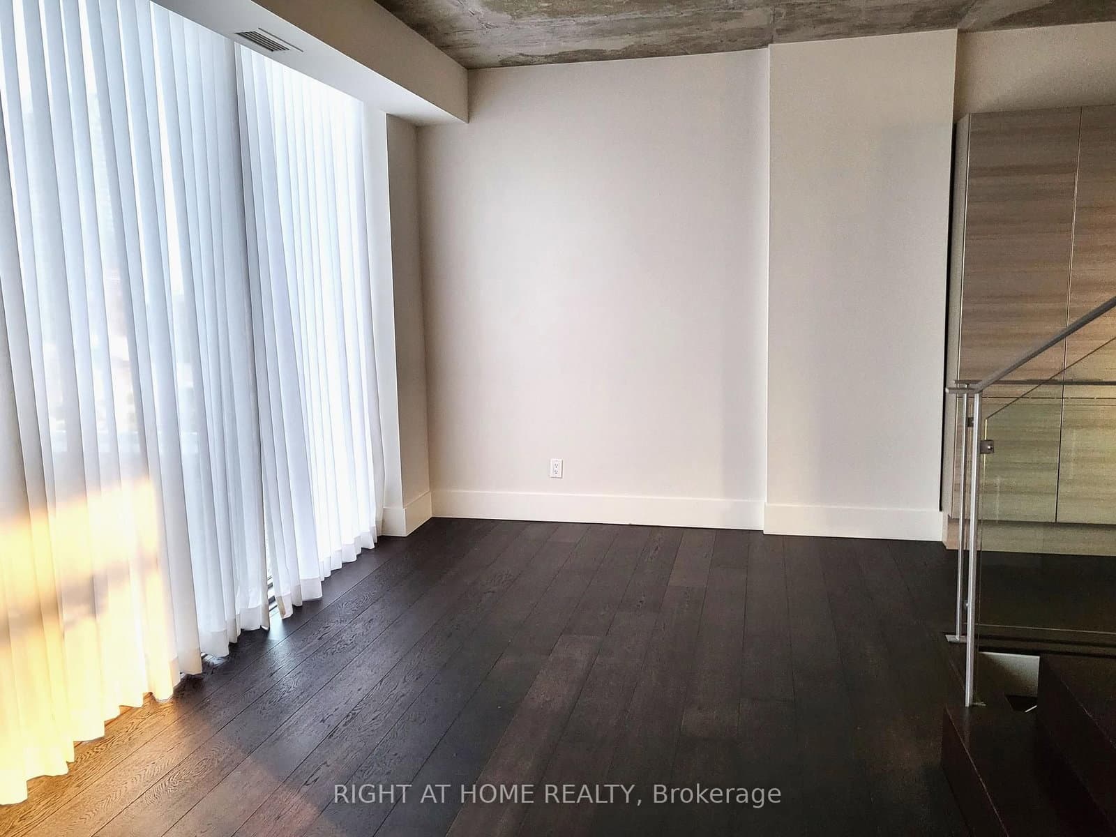 55 Stewart Street, Unit PH1027 thumbnail 6