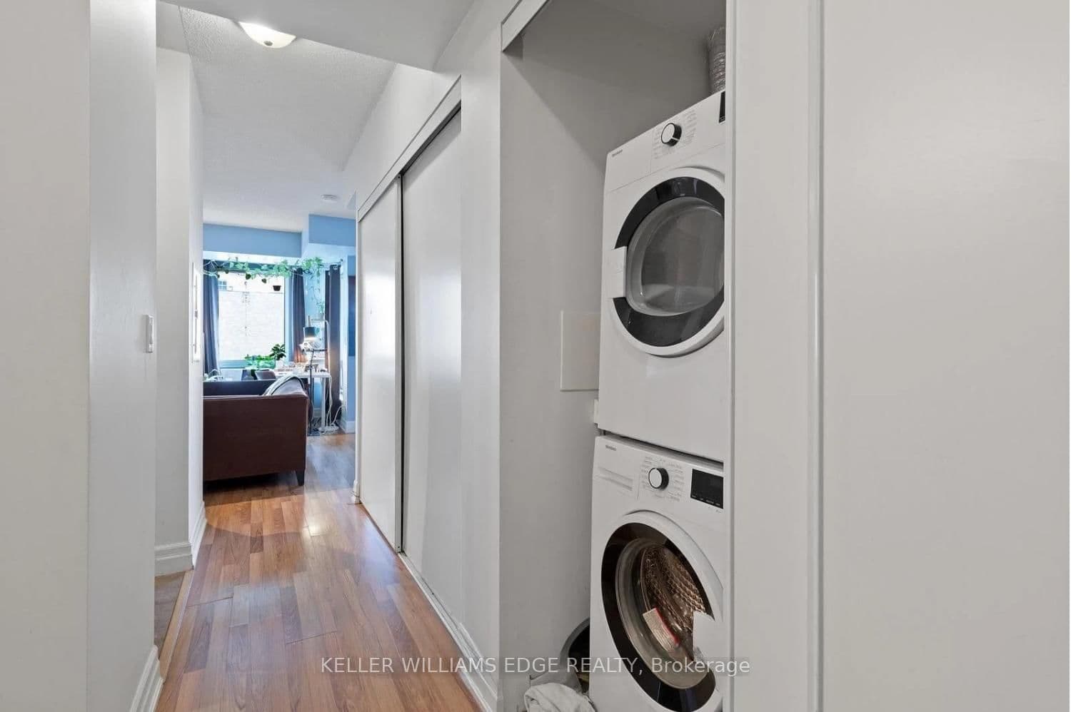 8 Scollard Street, Unit 1408 thumbnail 21