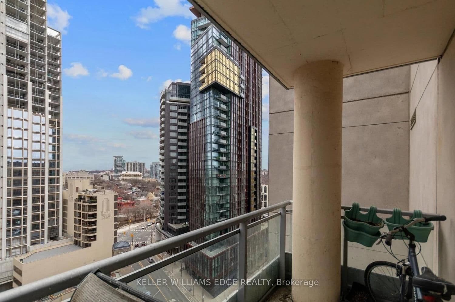 8 Scollard Street, Unit 1408 thumbnail 22